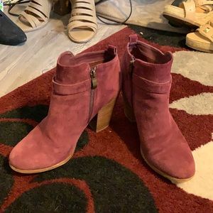 Michael Shannon Rosey Booties 8 in Maroon Red